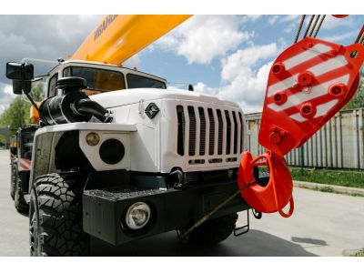 Автокран КС-45717-3В
