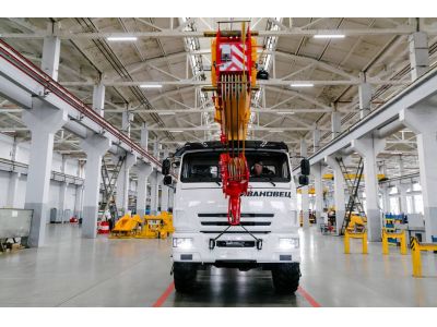 Автокран КС-45717К-3М (стрела 24 м)