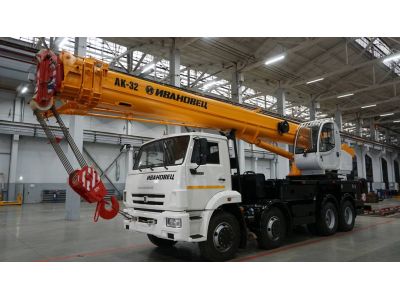 Автокран КС-55717К-1