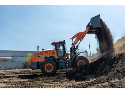 Фронтальный погрузчик TL 155